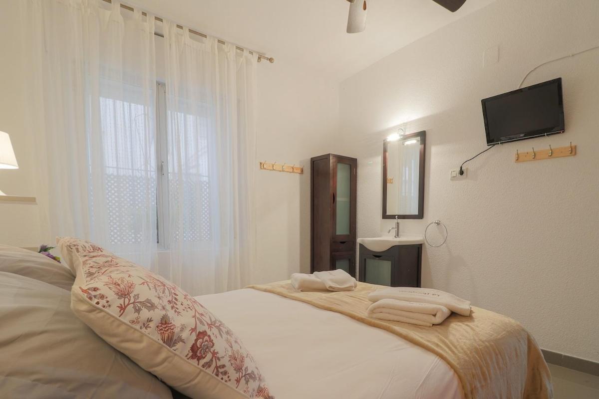 C52 - Seaside 2 Bedrooms By The Center Malaga Exterior photo